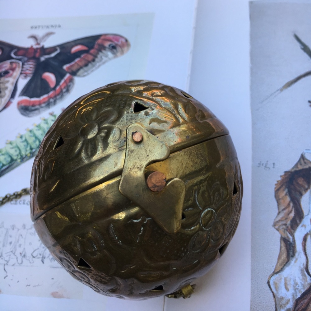 Dept 56 Brass W/Copper hinge Ornament